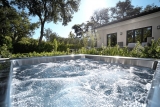 Piscine Inox : Avantages, Inconvénients & Prix en 2026