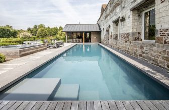 Piscine liner gris : un rendu moderne et élégant