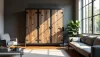 Comment intégrer une armoire industrielle dans un salon moderne ?